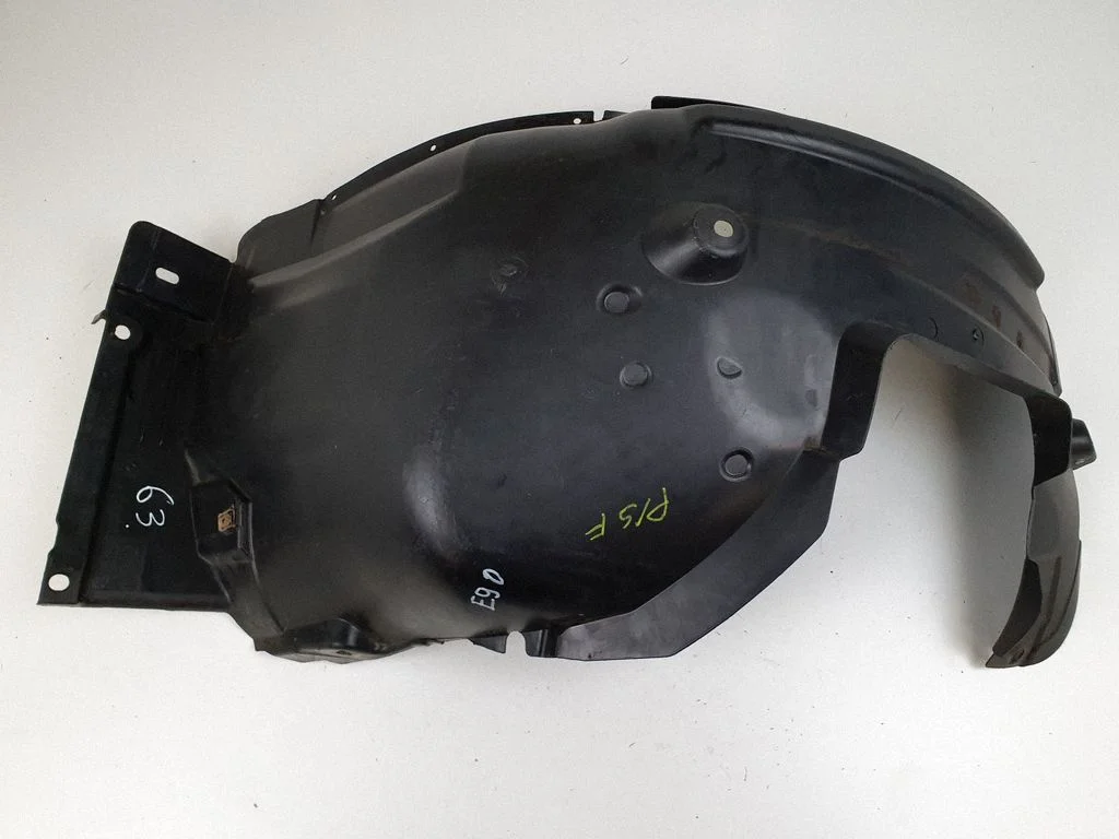Front wheel arch liner splash guards 7059377