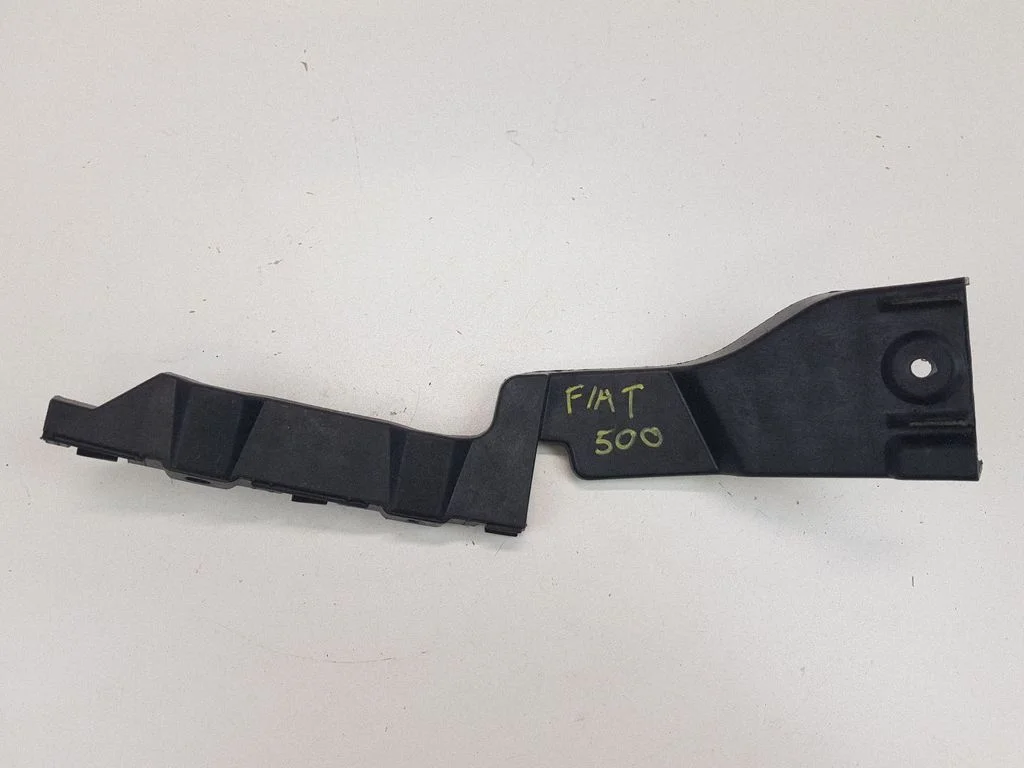 Tagumise kaitseraua kinnitusklamber 51882430 – Fiat 500 (2007-)