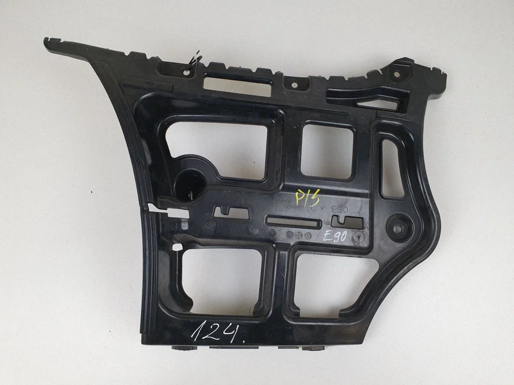 Mocowanie zderzaka tylnego – BMW Seria 3 E90 E91 (2005-2012)