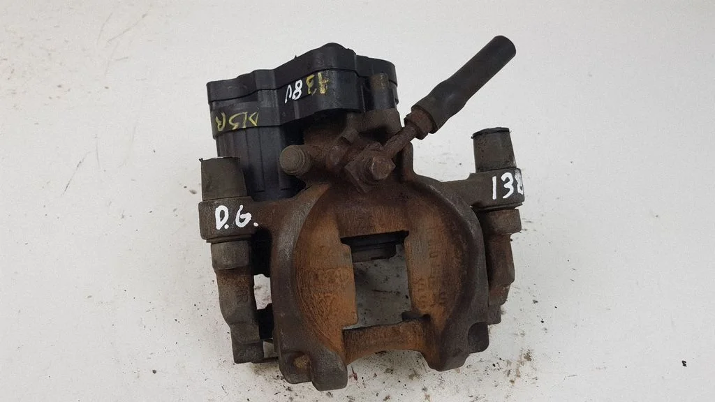 Aizmugurējais bremžu suports 5Q0615406