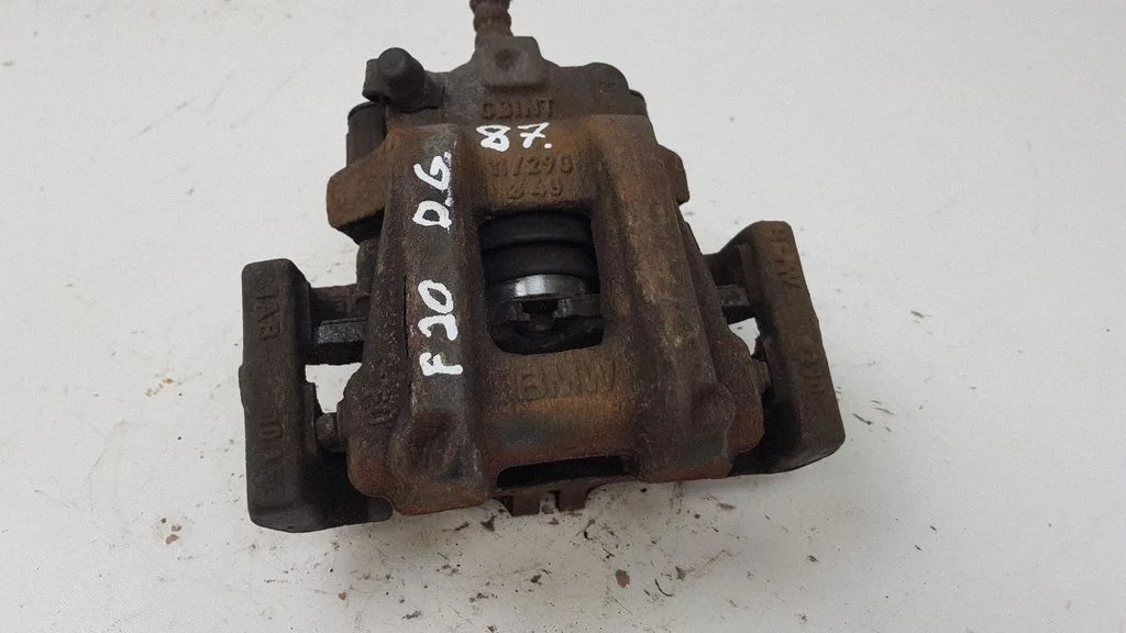 Rear brake caliper W09123