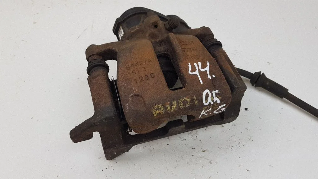 Zacisk hamulcowy tylny 32335478E – Audi Q5 SQ5 8R (2008-2017)