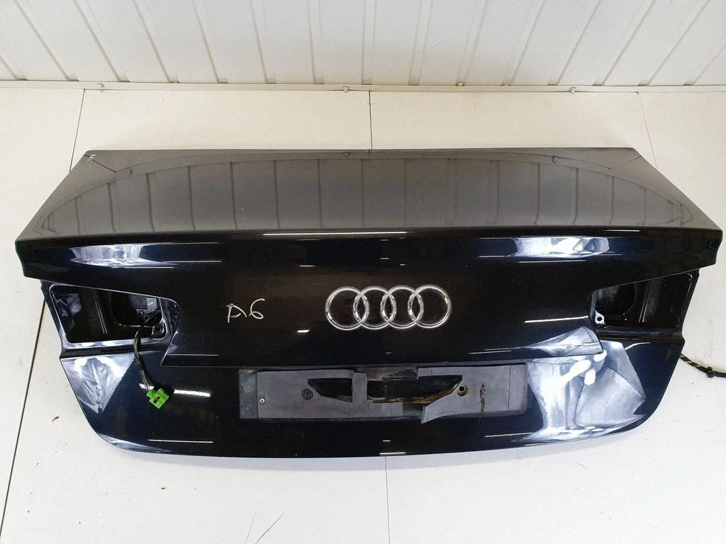Tailgate/trunk/boot lid
