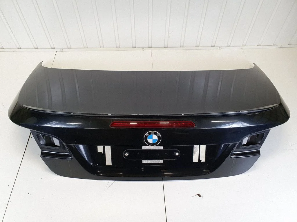 Tailgate/trunk/boot lid