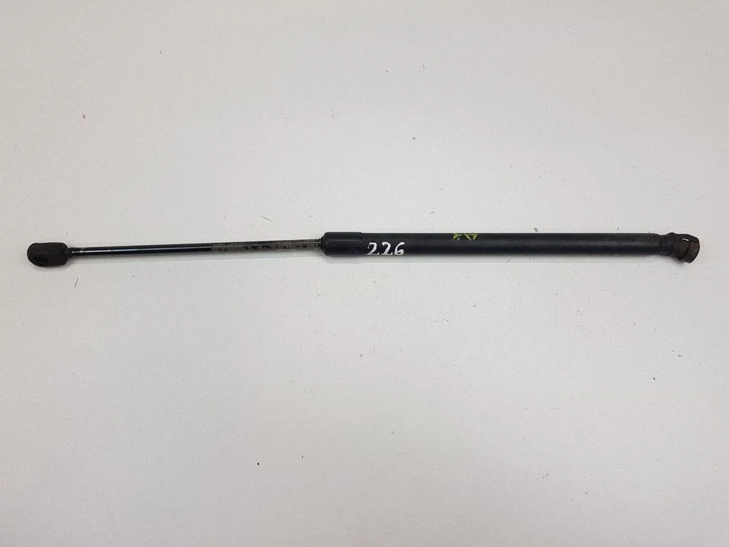 Tagaluugi gaasiamortisaator 8Z0827552C