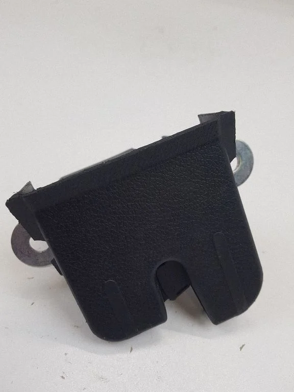 Tailgate/trunk/boot lock/catch/latch 5G6827505B