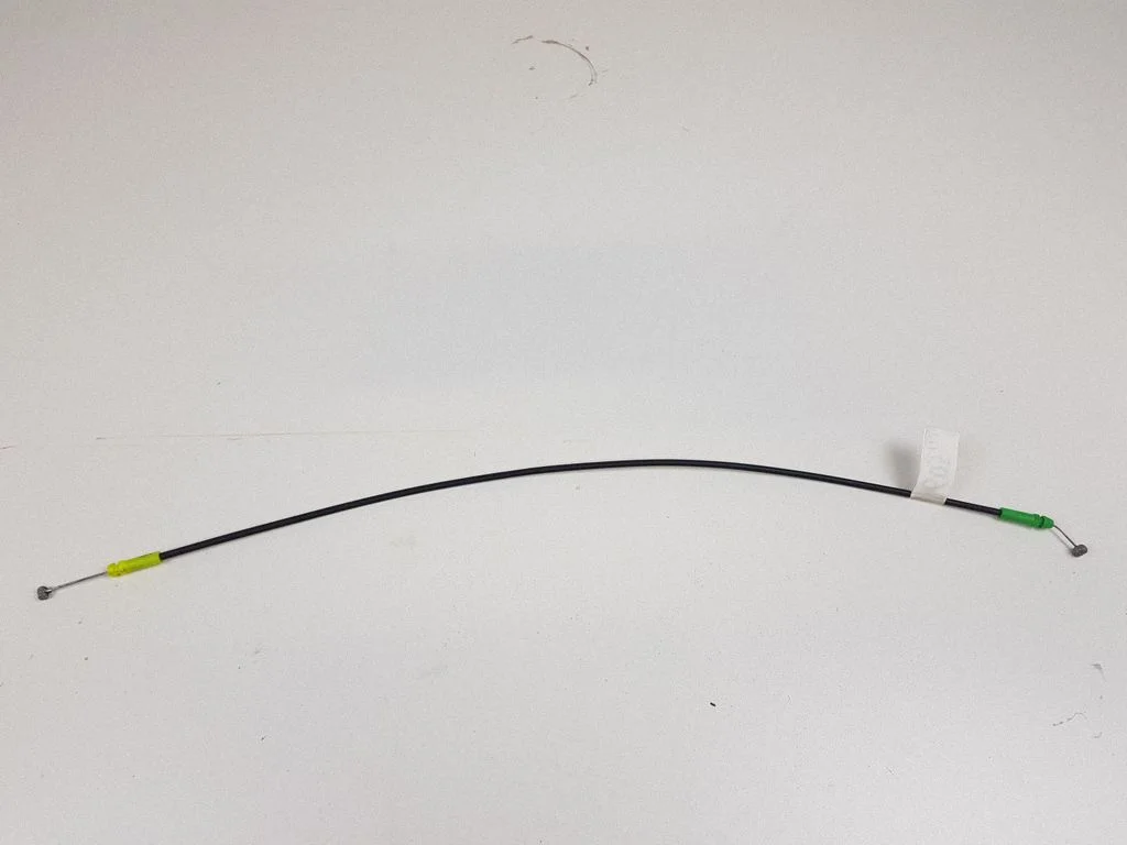 Front door cable line – right