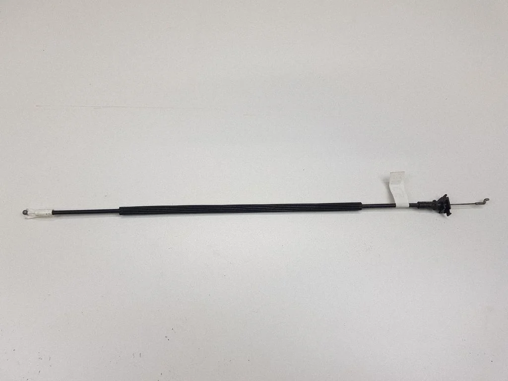 Front door cable line – right