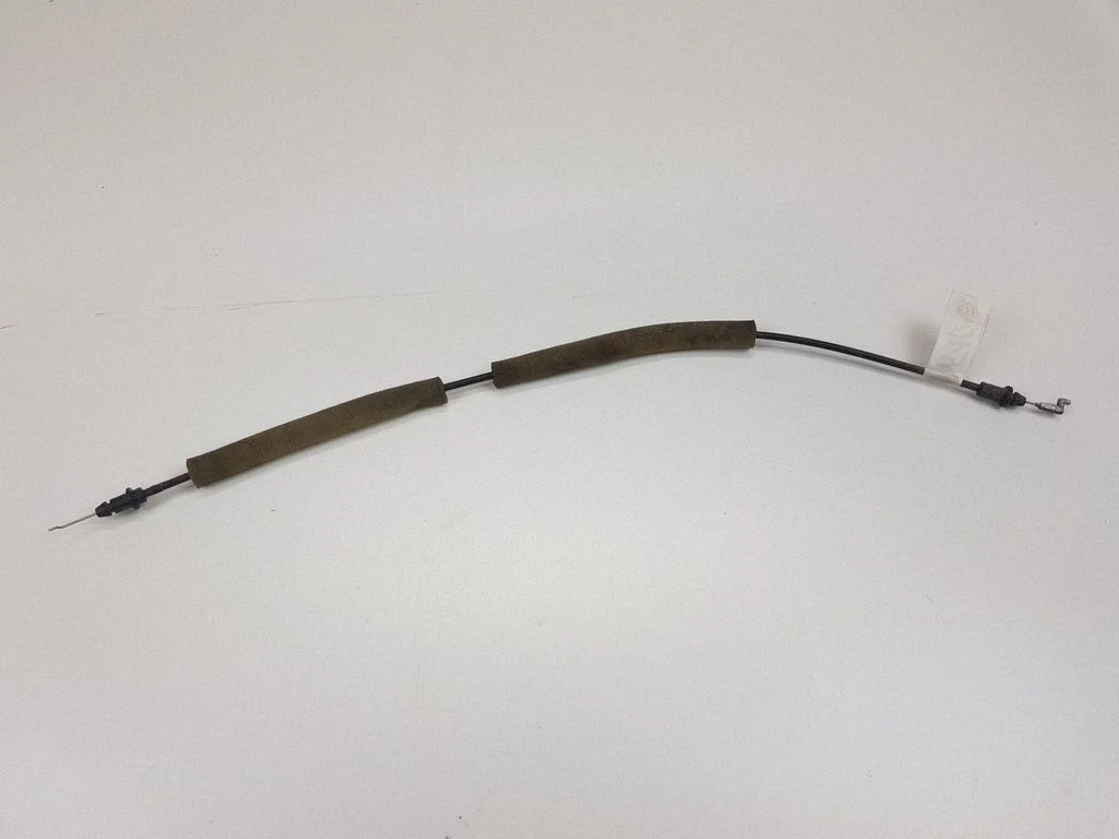 Front door cable line – left