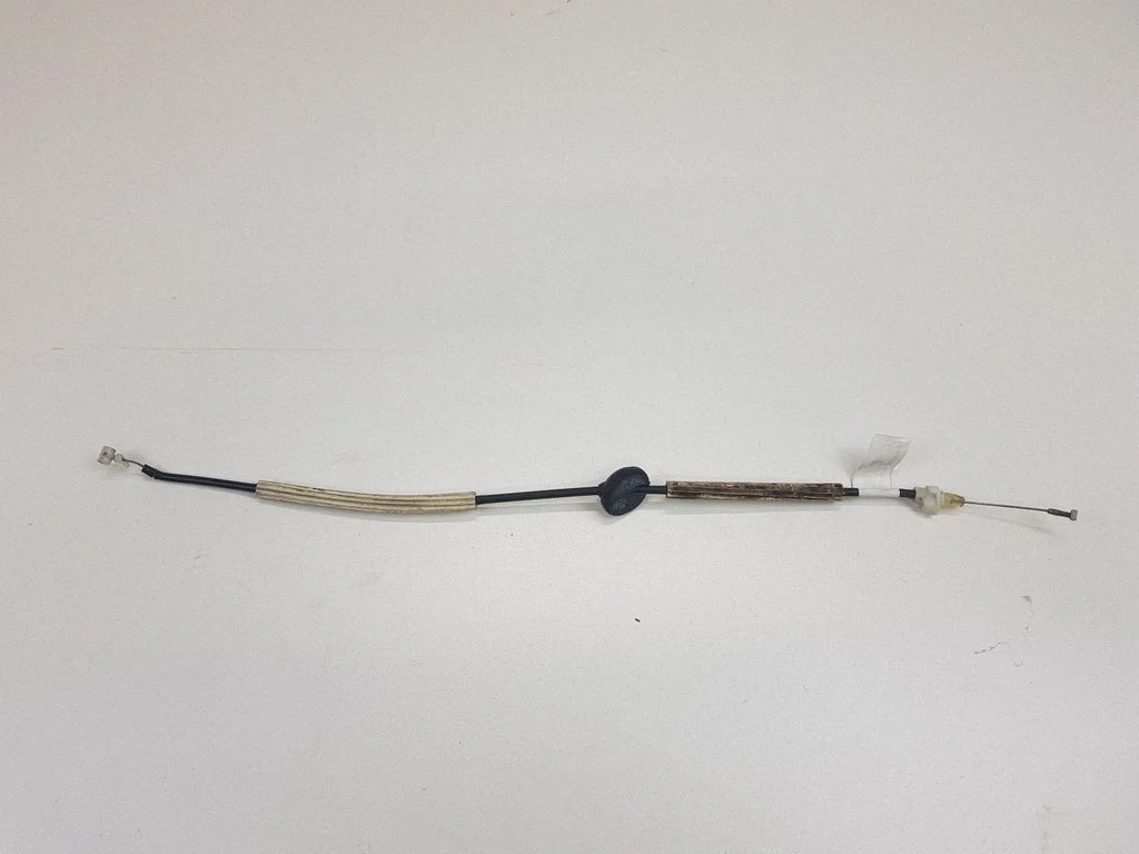 Front door cable line – left