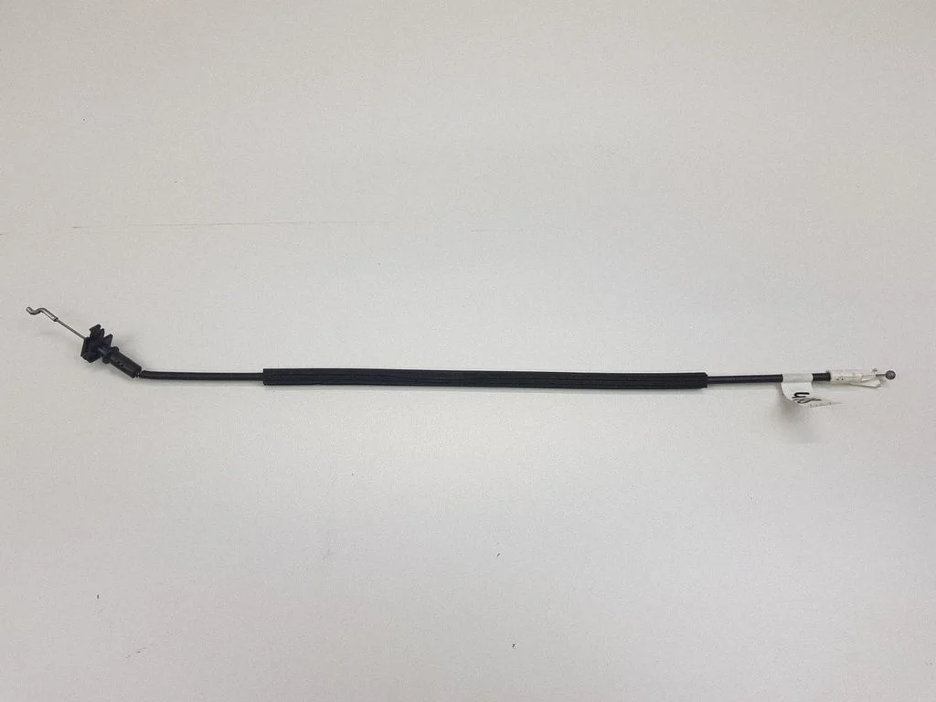 Front door cable line – right
