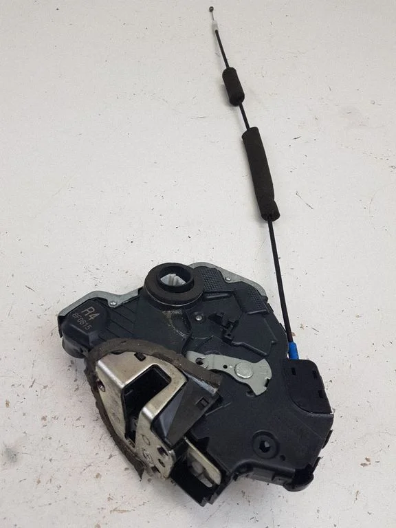 Esiukse lukk – Lexus GS 300 350 430 450H (2005-2012)