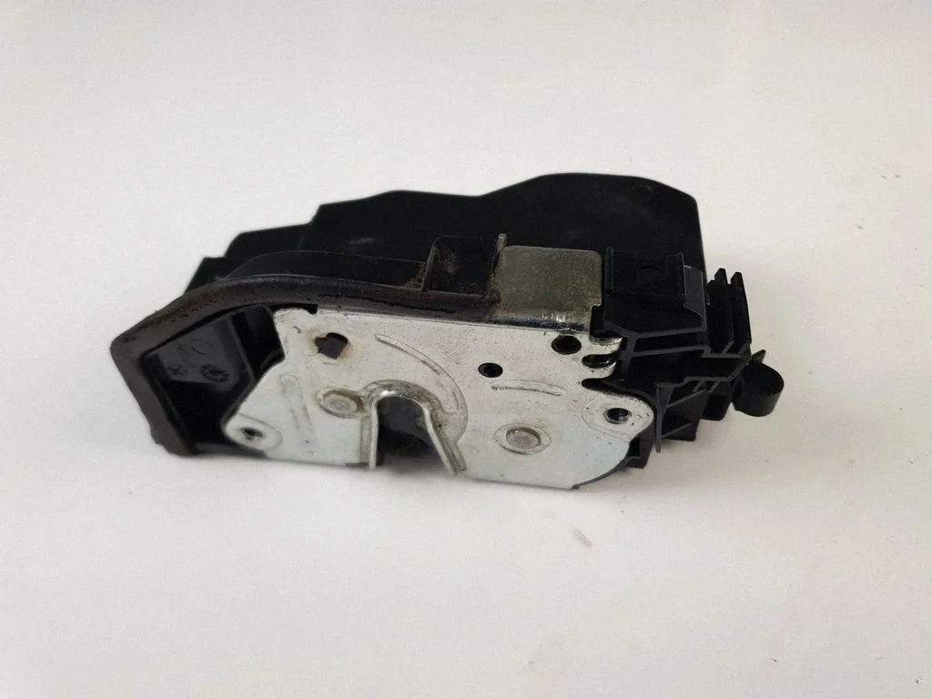 Esiukse lukk – BMW X5 E70 (2006-2013)