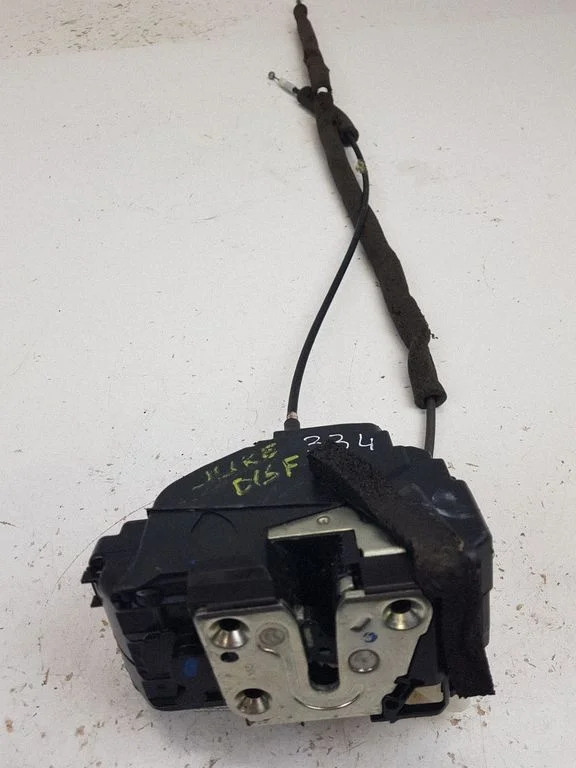 Zamek drzwi przednich – Nissan Juke I F15 (2010-2018)