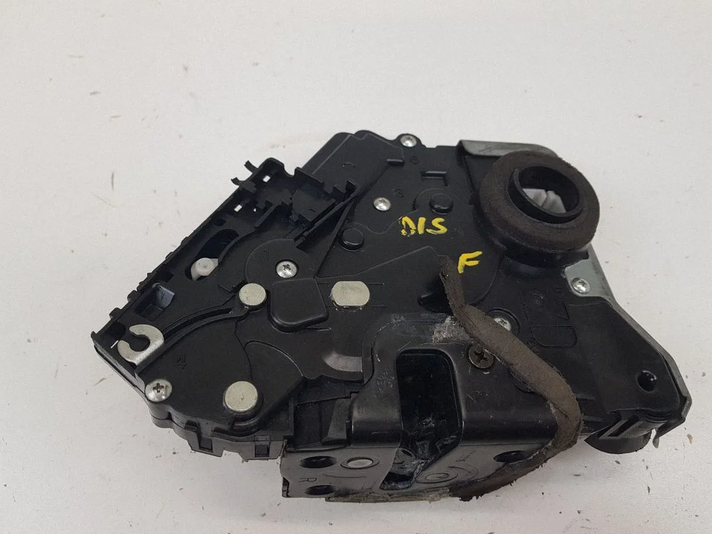 Esiukse lukk – Lexus GS 300 350 430 450H (2005-2012)