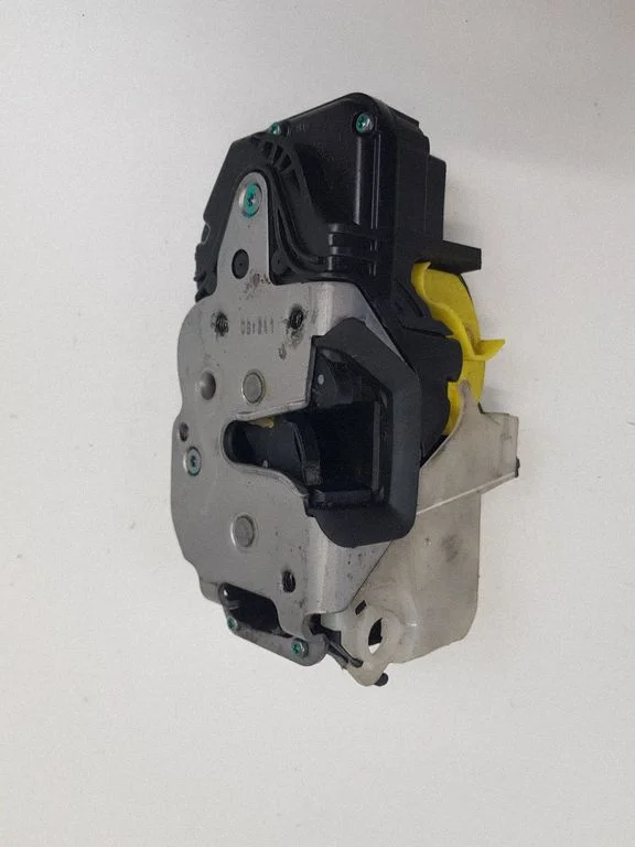 Front door lock 3023803E01S