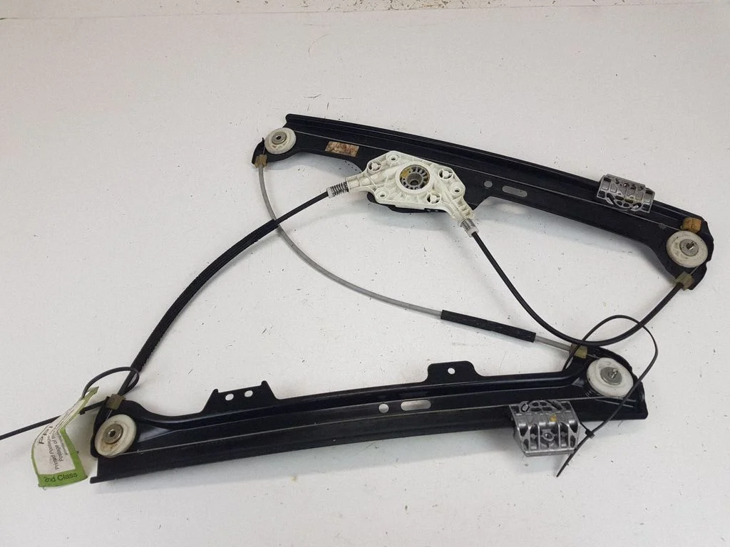 Front window lifting mechanism without motor – BMW 5 Series E60 E61 (2004-2010)