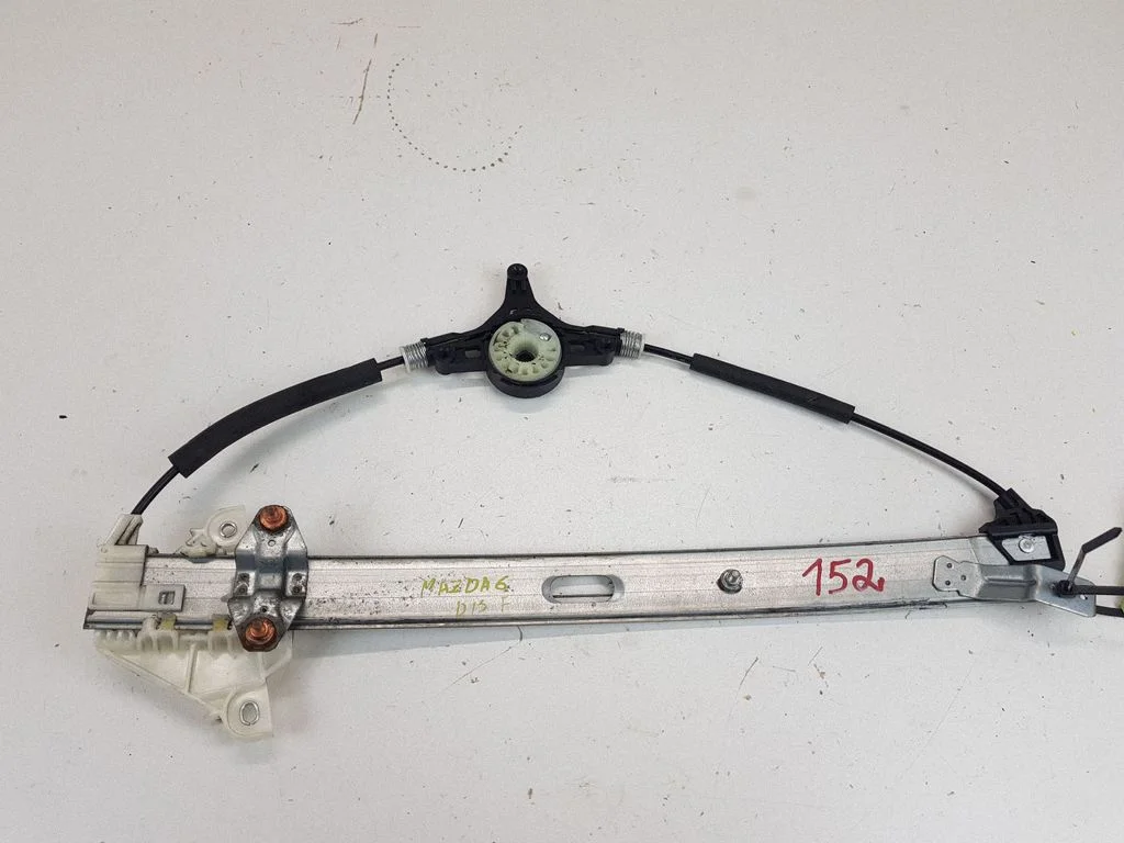 Front window lifting mechanism without motor – right