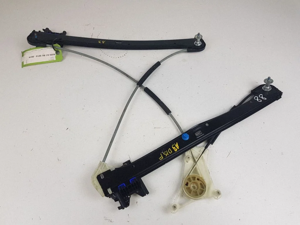 Front window lifting mechanism without motor – Audi A3 S3 8V (2013-2019)
