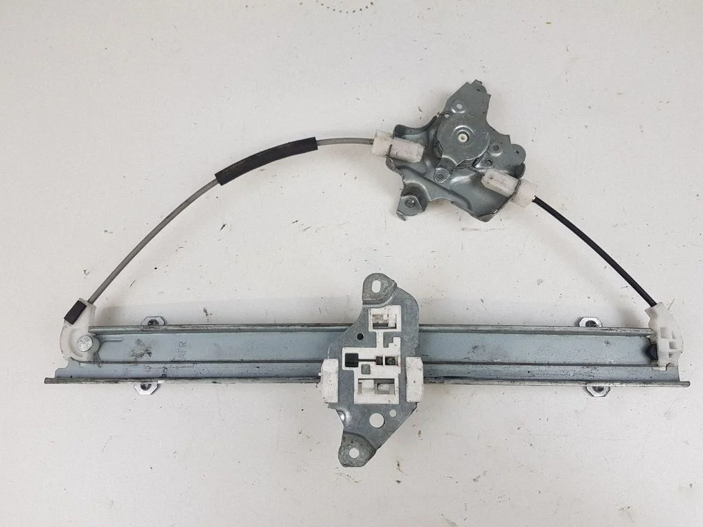 Front window lifting mechanism without motor – right