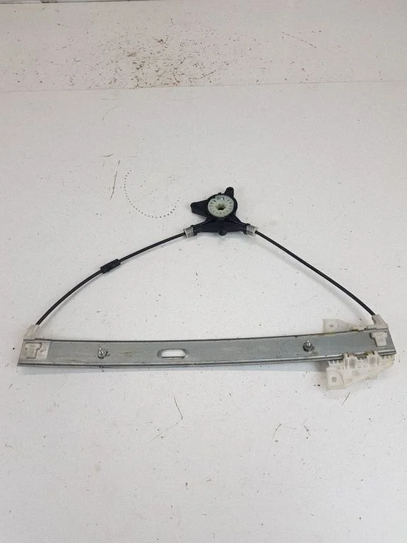 Front window lifting mechanism without motor – left