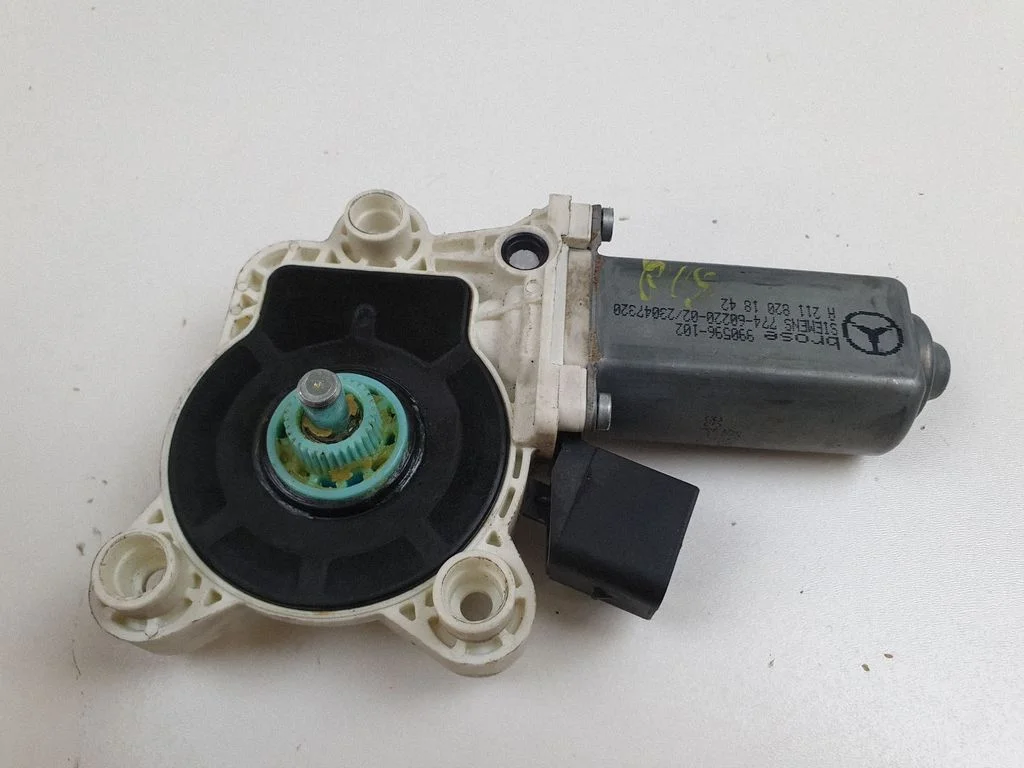 Front door window regulator motor A2118201842