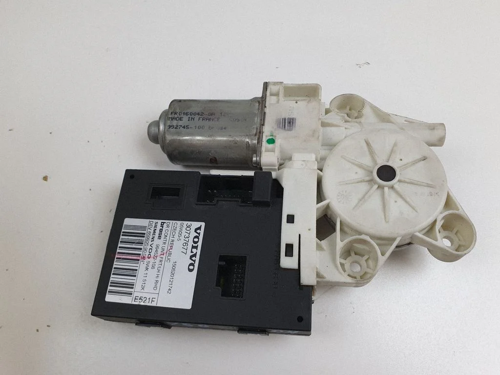 Front door window regulator motor 30737677