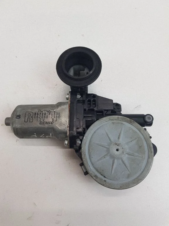Priekšējā loga pacēlāja motoriņš 8572030330