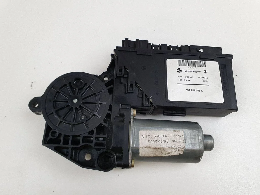 Priekšējā loga pacēlāja motoriņš 3D2959793A