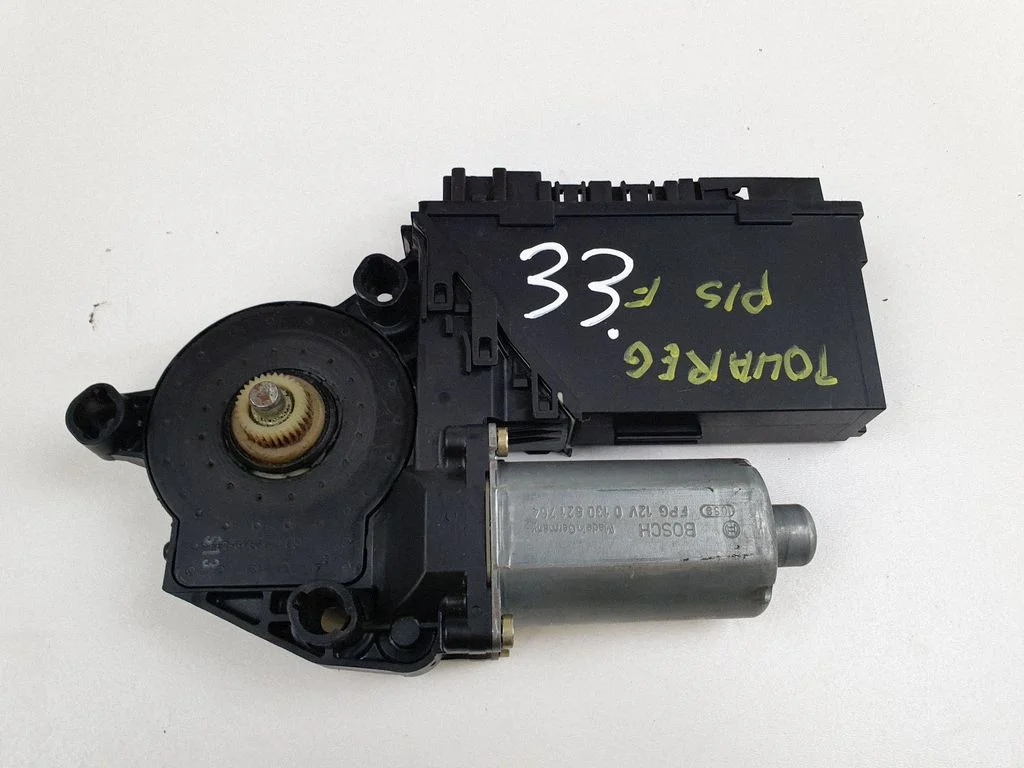 Priekšējā loga pacēlāja motoriņš 3D2959792A