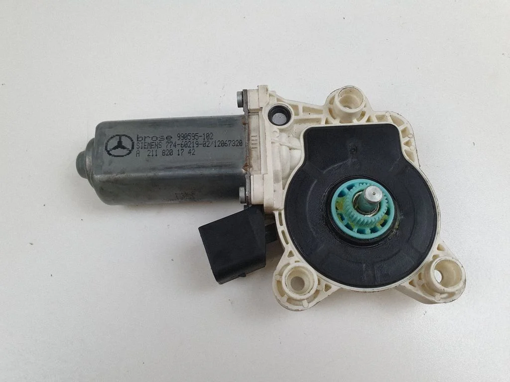 Front door window regulator motor A2118201742
