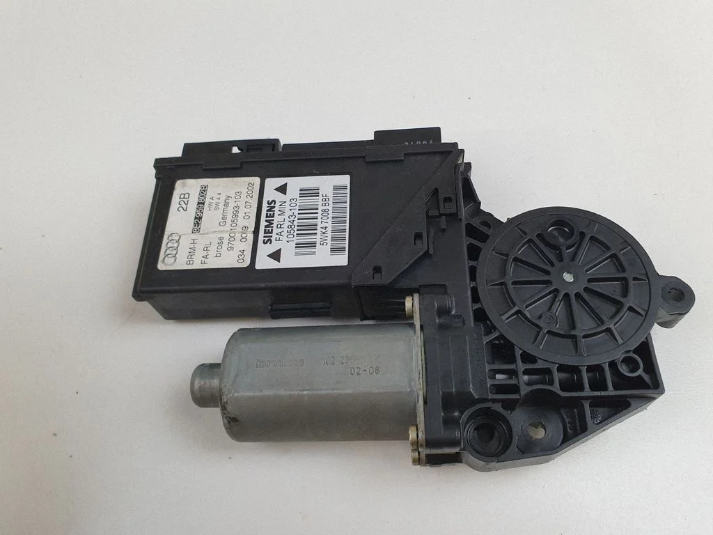 Priekšējā loga pacēlāja motoriņš 0130821764