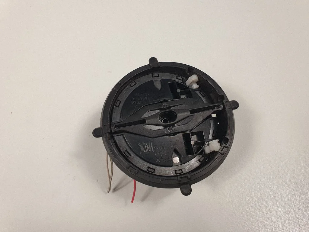 Front door wing mirror part – left