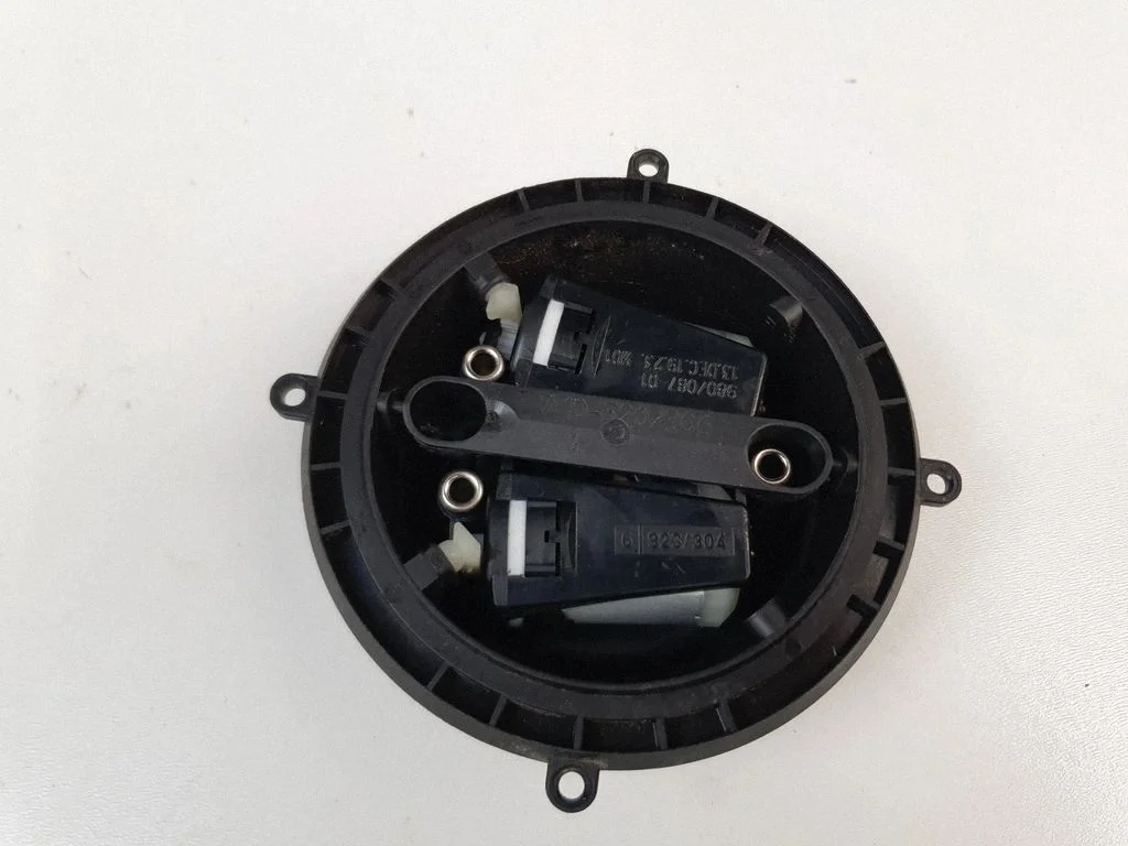 Front door wing mirror part – front right