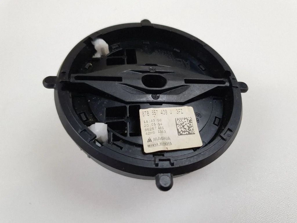 Front door wing mirror part 8T8857409J