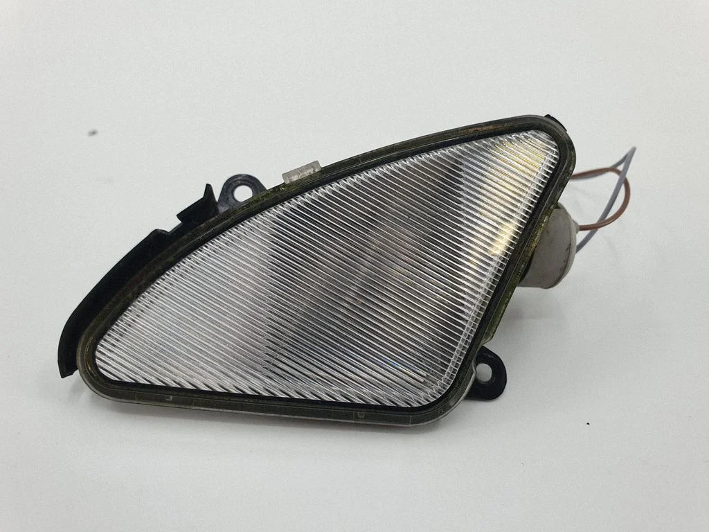 Front door wing mirror part – right