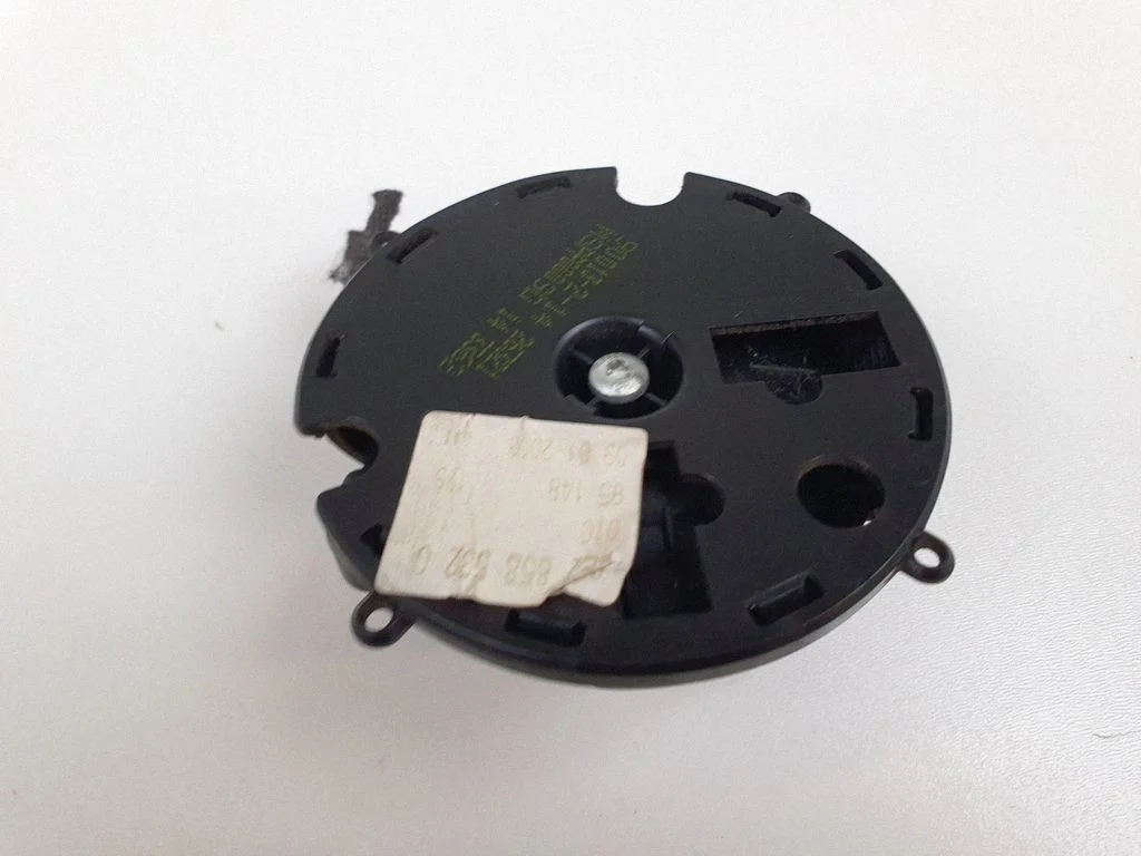 Spoguļa detaļas 8E2858532F