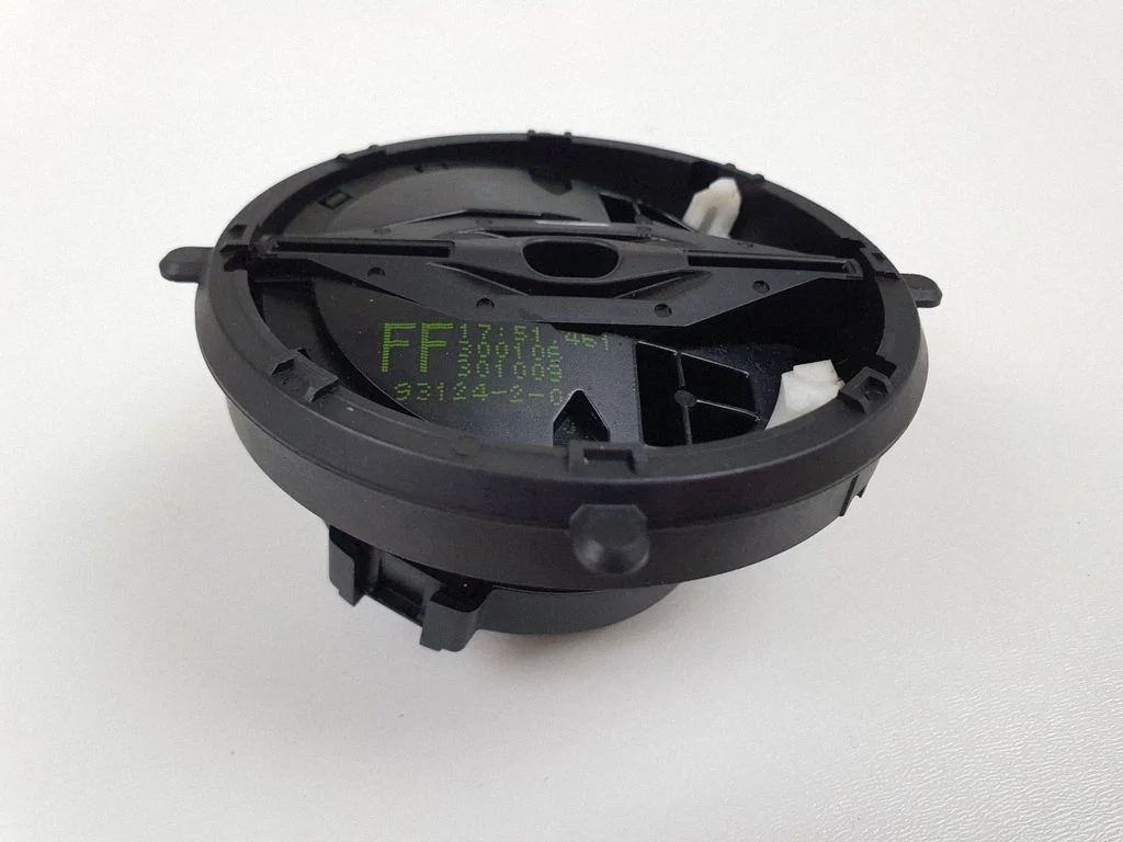 Front door wing mirror part 93124