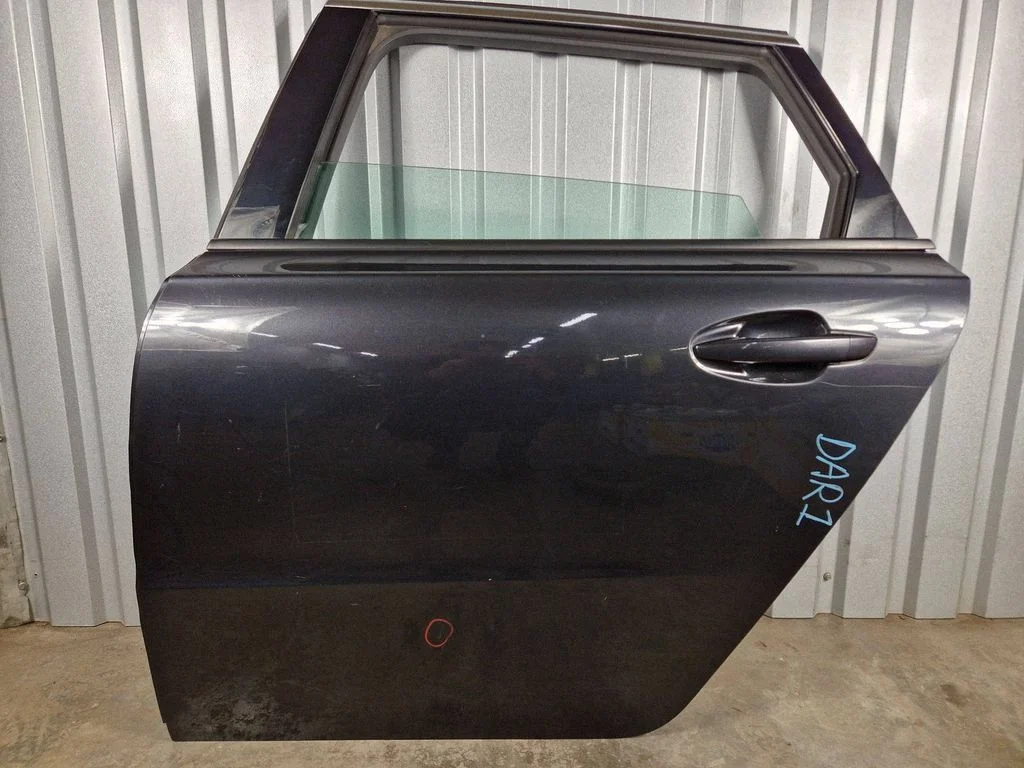 Rear door – rear left