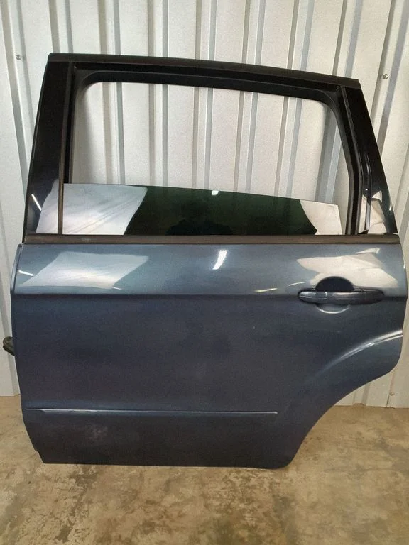 Rear door – rear left