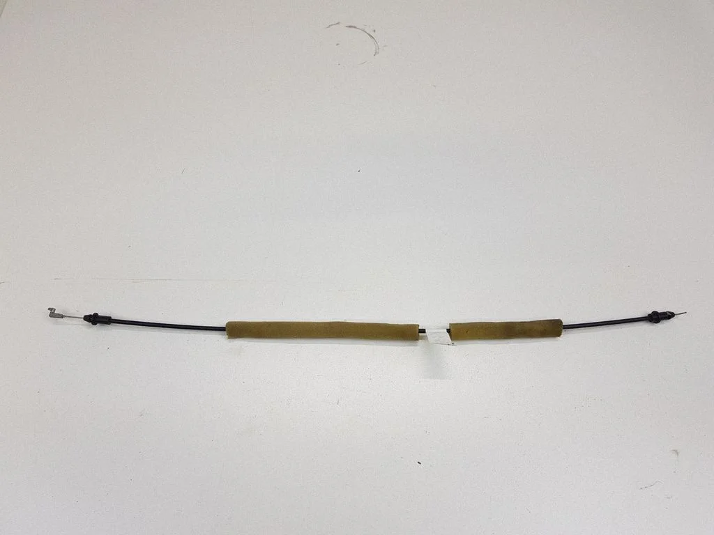 Rear door cable line – right