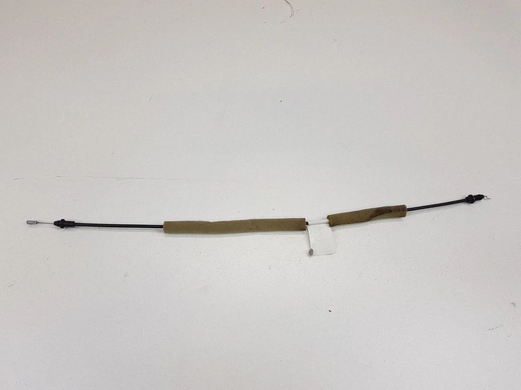 Rear door cable line – left