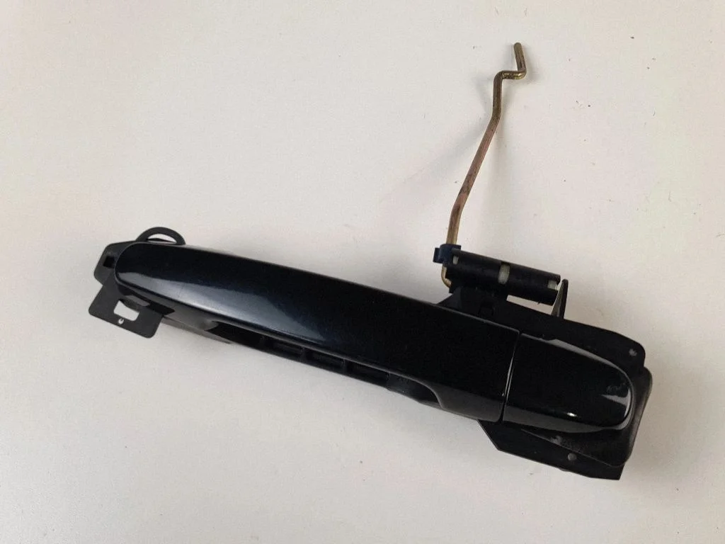 Rear door exterior handle – rear left