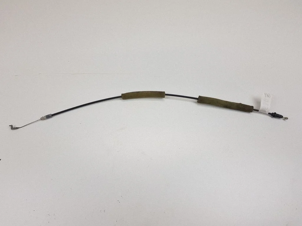 Rear door cable line – right