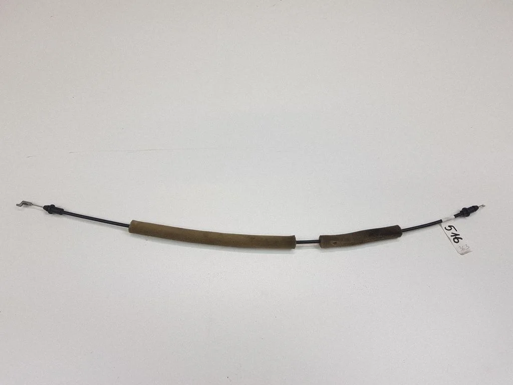 Rear door cable line – right
