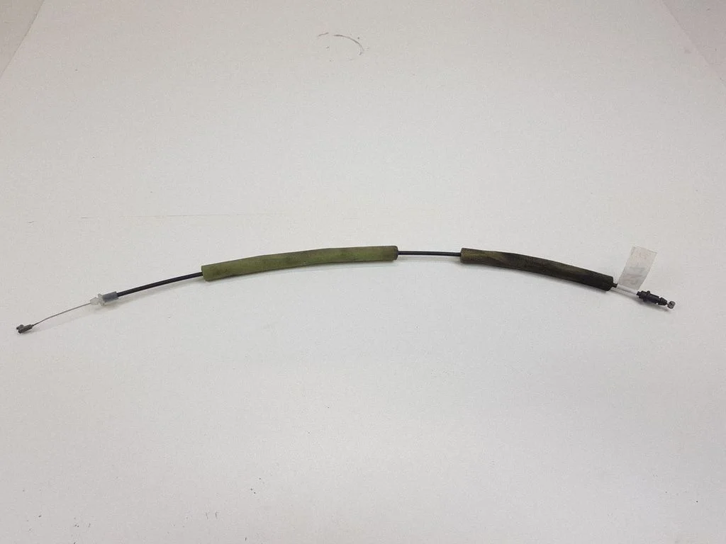 Rear door cable line – right