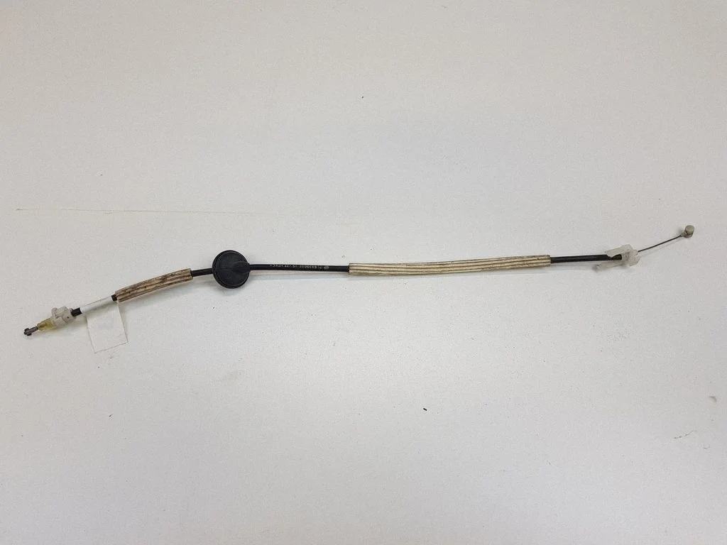 Rear door cable line – Volkswagen Touareg I (2002-2010)