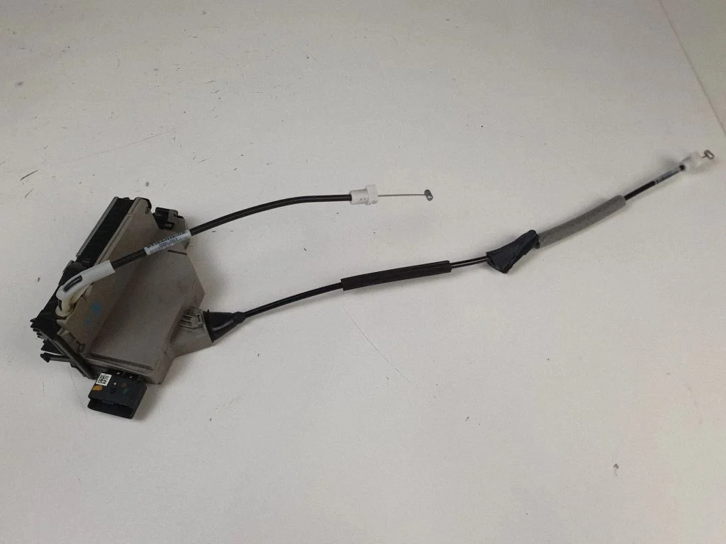 Rear door lock 9688080980