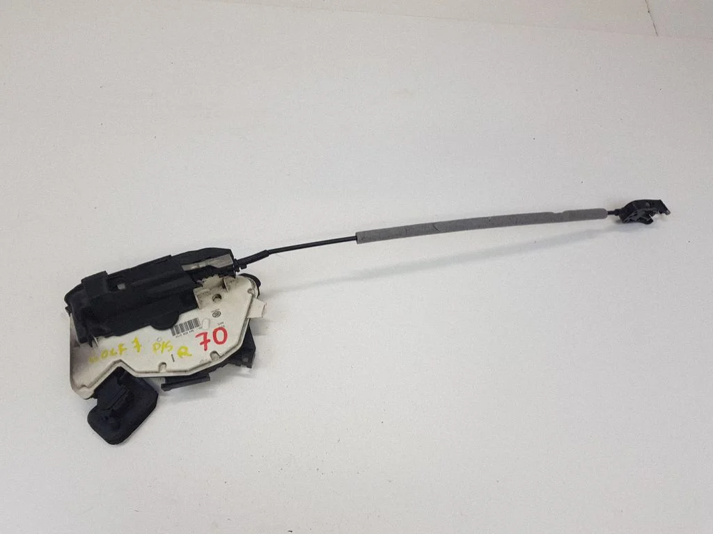 Rear door lock 5K4839015R