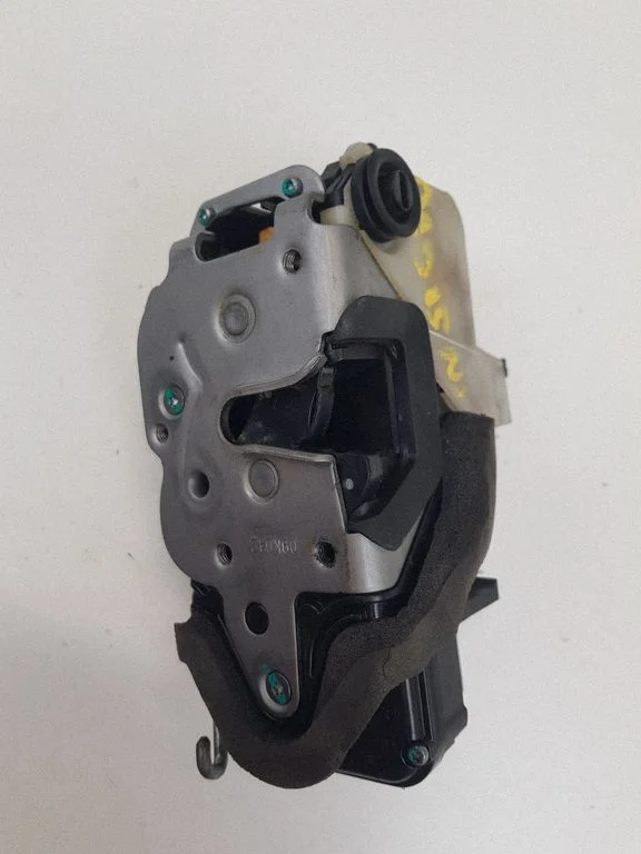 Rear door lock 3023804F